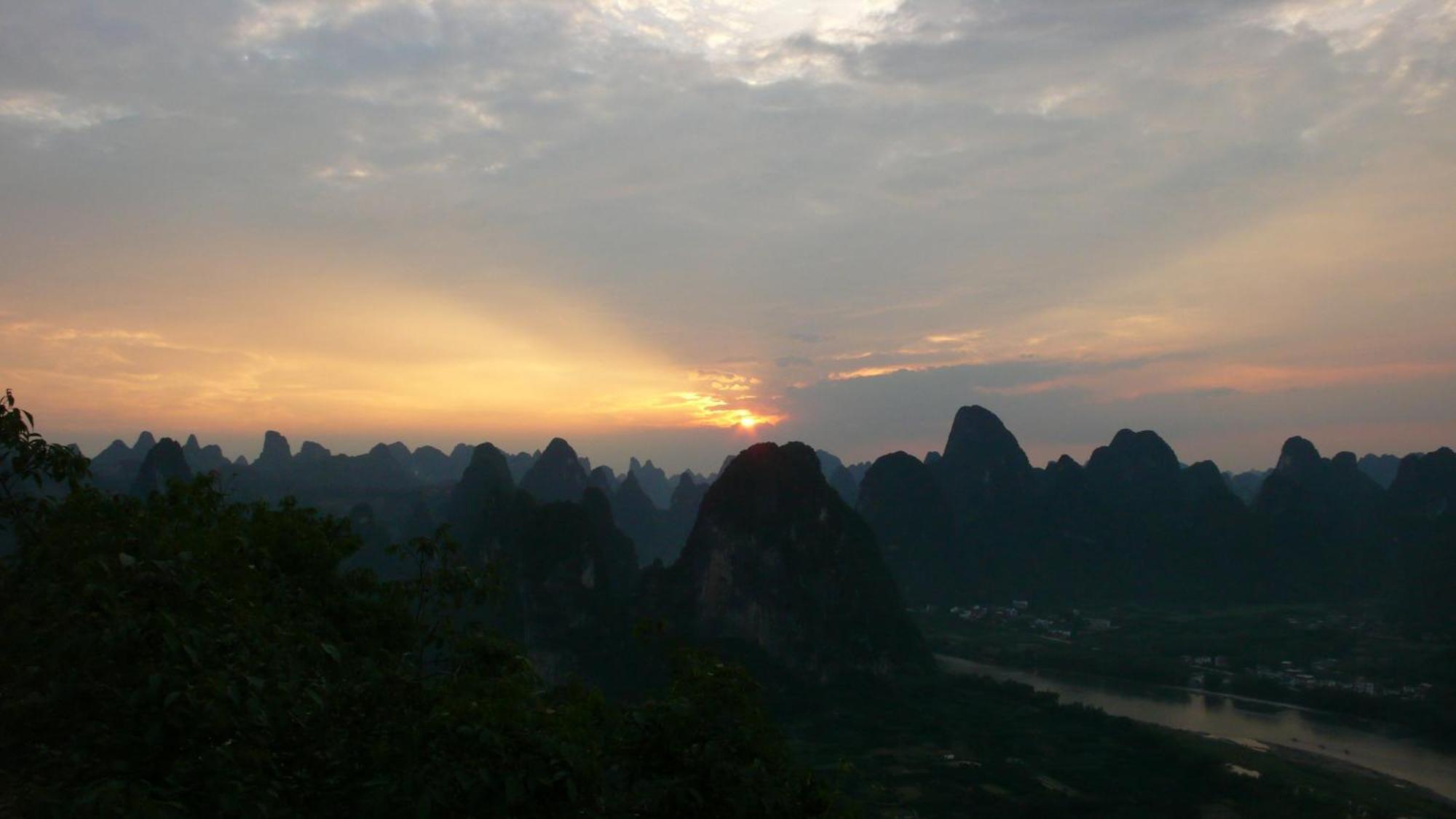 Yangshuo Xingping This Old Place Li-River Inn Bagian luar foto